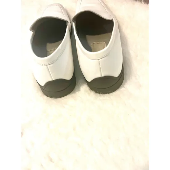 Kenneth Cole Reaction Drivers Seat White Leather Loafers Men's Size 8M.
