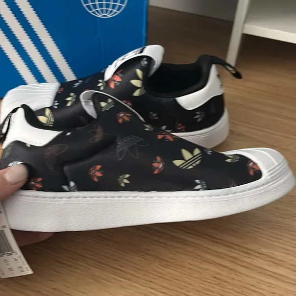 Kids Adidas Superstar 360C Size 3