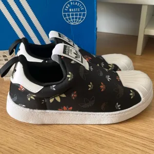 Kids Adidas Superstar 360C Size 3