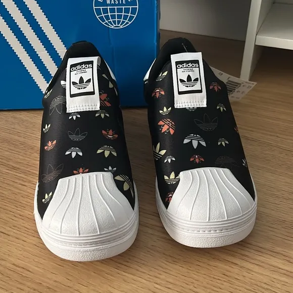Kids Adidas Superstar 360C Size 3