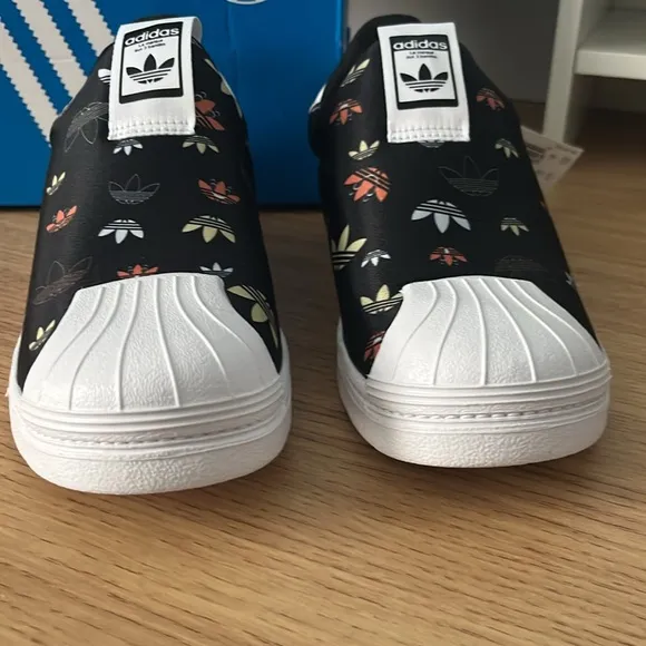Kids Adidas Superstar 360C Size 3