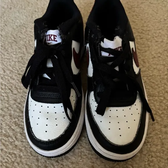 Kids sneakers