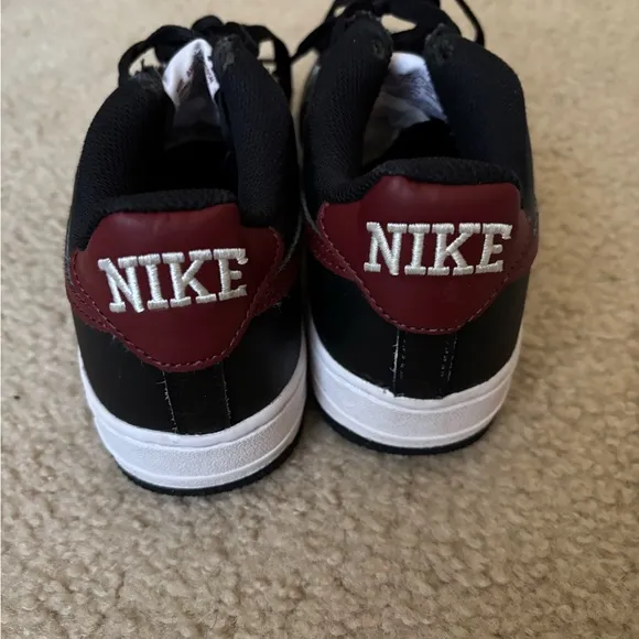 Kids sneakers