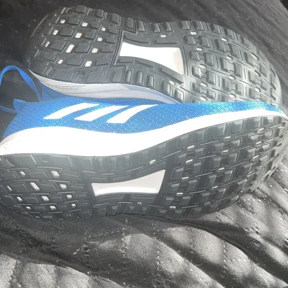 Kids sneakers