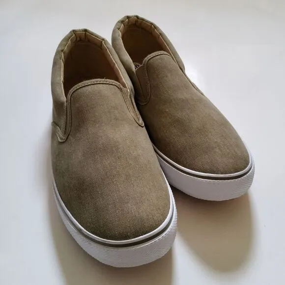 KingSize Slip On Canvas Sneakers Size 10 Grey New