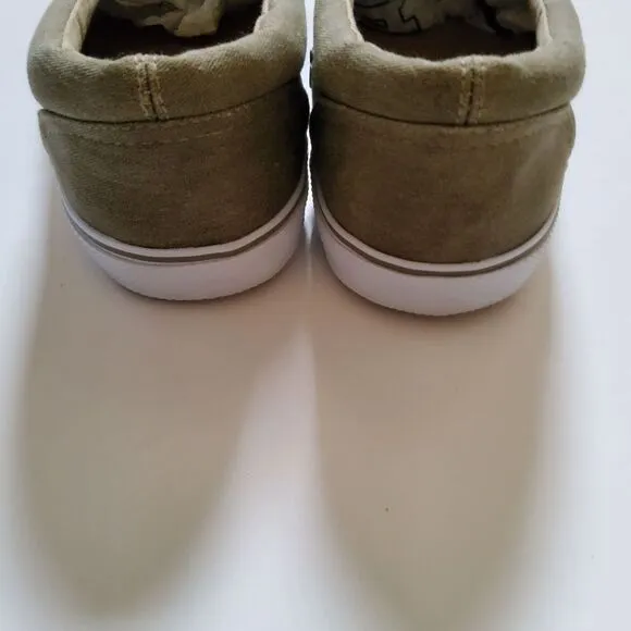 KingSize Slip On Canvas Sneakers Size 10 Grey New