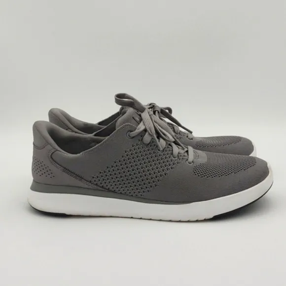Kizik Lima Slip On Sneakers Mens 10/ Womens 11.5