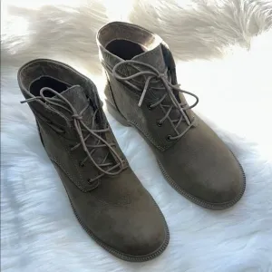 Kodiak Olive Lace-Up Boots Outdoors Waterproof Size 8