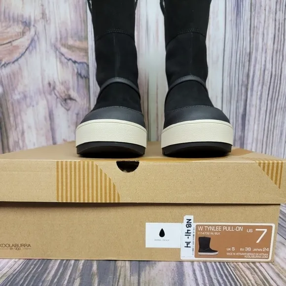 Koolaburra by Ugg Black Tynlee Suede Pull On Waterproof Boots