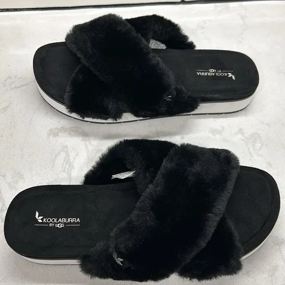 KOOLABURRA By UGG Roubie Fuzz Black Slides Size 8 NEW