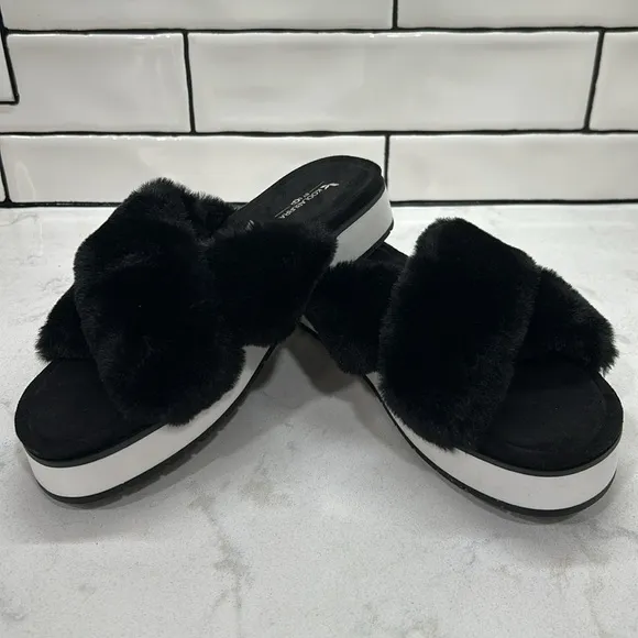 KOOLABURRA By UGG Roubie Fuzz Black Slides Size 8 NEW
