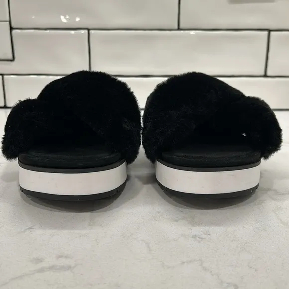 KOOLABURRA By UGG Roubie Fuzz Black Slides Size 8 NEW