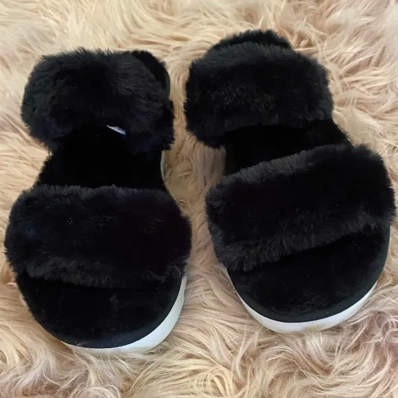 Koolaburra by UGG | Roubie Fuzz Slides