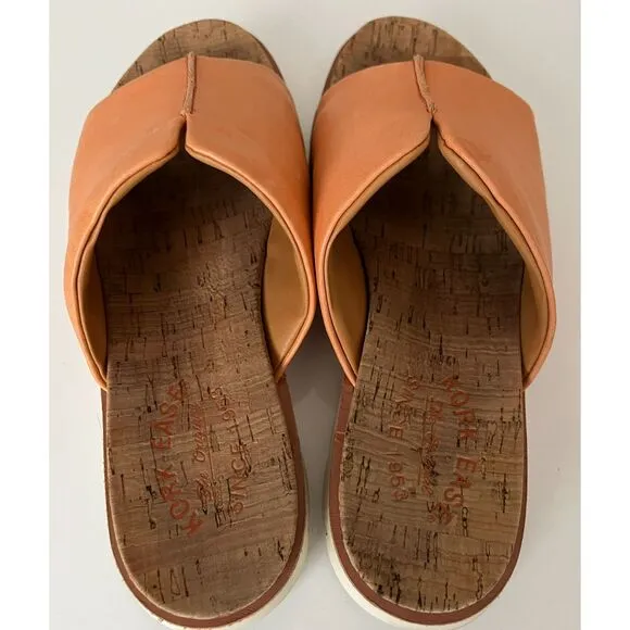 Kork-Ease Leah rust-cayenne colored slide. Size 8.