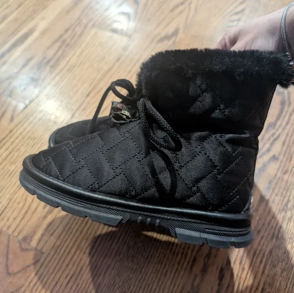 Kurt Geiger London Mini Orson Water Repellent Faux Fur Lined Puffer Cory