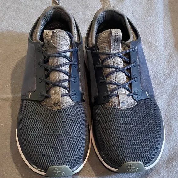 KURU mesh sneakers mens size 10.5 wide pre-owned condition 1 snag in material