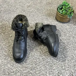 La Canadienne Combat Boots Womens 10 M Black Leather Lace Up Sherpa Lined Laceup