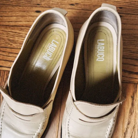 Labucq Cream Kitty Loafers