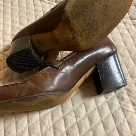 Ladies Brown Leather Made In Italy COACH New York Size 6 Loafers Office Shoes