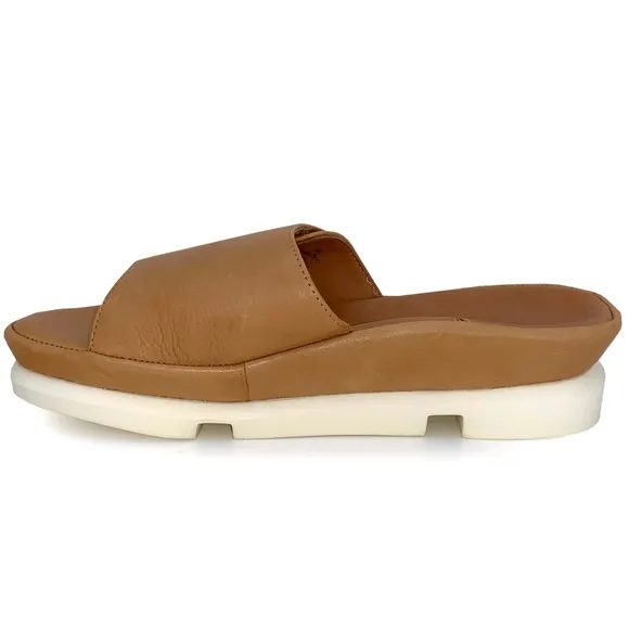 L'Amour Des Pieds Vester Tan Leather Slide Mule Sandal Comfortable Flat Shoe 9