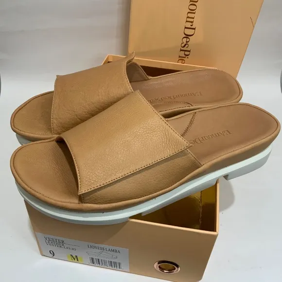 L'Amour Des Pieds Vester Tan Leather Slide Mule Sandal Comfortable Flat Shoe 9