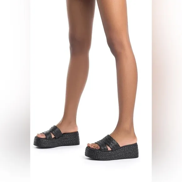 Larroude Ash Braided Raffia Espadrille Flatform Slide Sandals in Black, Size 6.5