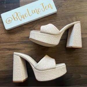 Larroude Miso Platform Sandal in Metallic Raffia NWOT
