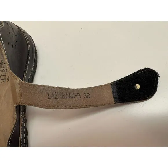 L'Artiste Lazarina Mary Jane flats. Size 38(W).