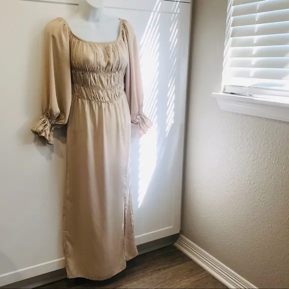 LAST 1!🌸SLEEPER🌸 Atlanta nude Long Summer beach Dress European Vintage $320