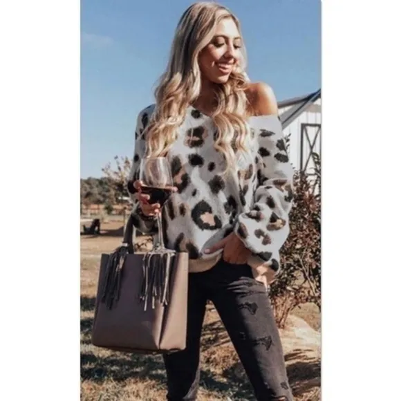 leopard sweater v neck off the shoulder one shoulder cheetah fuzzy top​​​​​​​