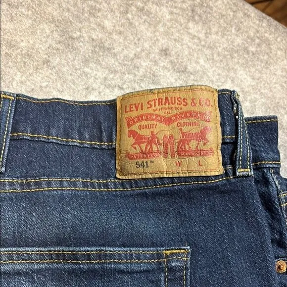 🔥Levi’s 541 Big &amp; Tall Athletic Taper Jeans (56/30) – NEW WITH TAGS!