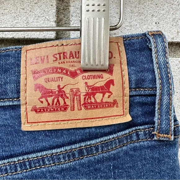 Levi’s Mile High Cropped Wide Leg Jeans Sun Devil Heat Dark Wash Button Fly