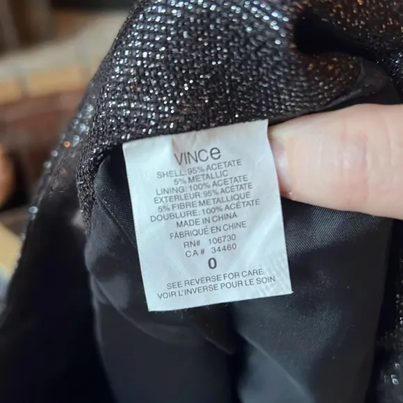 ***LIKE NEW*** VINCE black silver metallic cocktail mini skirt‎