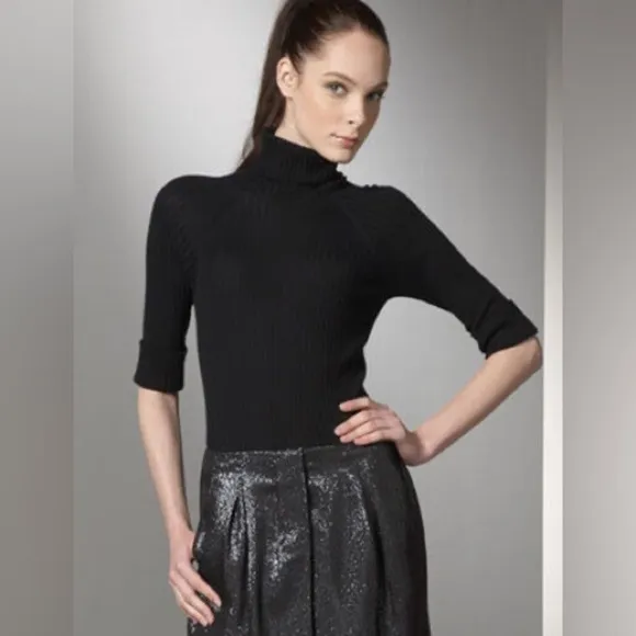 ***LIKE NEW*** VINCE black silver metallic cocktail mini skirt‎