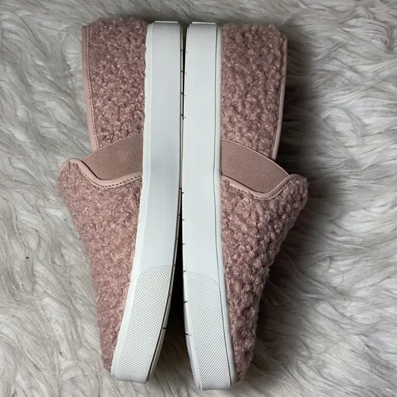 Like new Vince Blair Pink Faux Shearling Slip on Sneaker