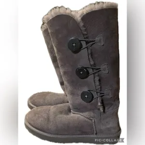Like new without box Ugg Bailey Button Triplet Sheepskin-Lined Suede Boots