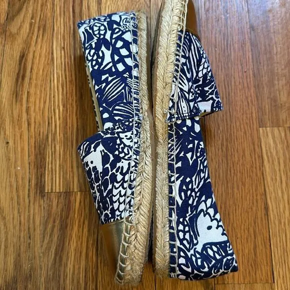 Lilly Pulitzer For Target Espadrilles in Swim Upstream Size 9