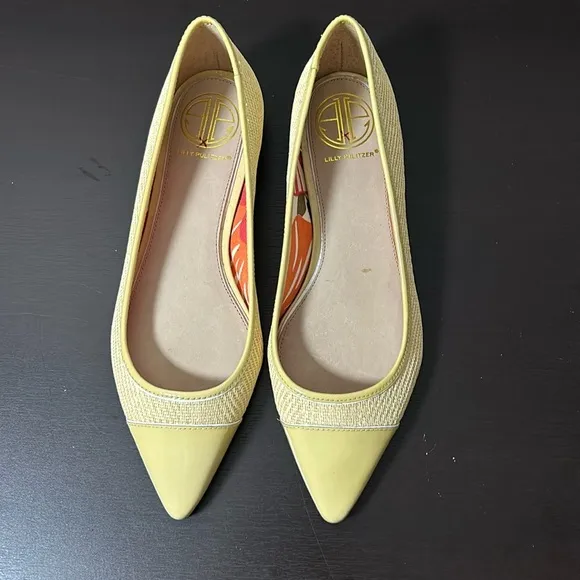 Lilly Pulitzer Via Palm Beach Ballet Flats Womens Pointed Toe Cream Size 7 M NEW