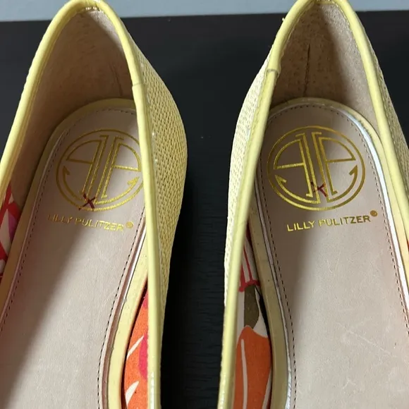 Lilly Pulitzer Via Palm Beach Ballet Flats Womens Pointed Toe Cream Size 7 M NEW