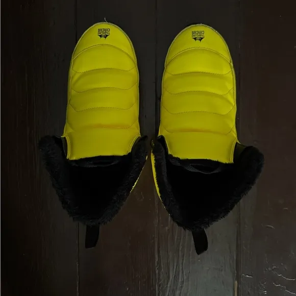 LINE Traveling Circus Yellow Boots