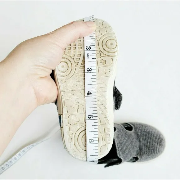 Livie   Luca Hop Grey No-Lace Slip on Sneakers 8