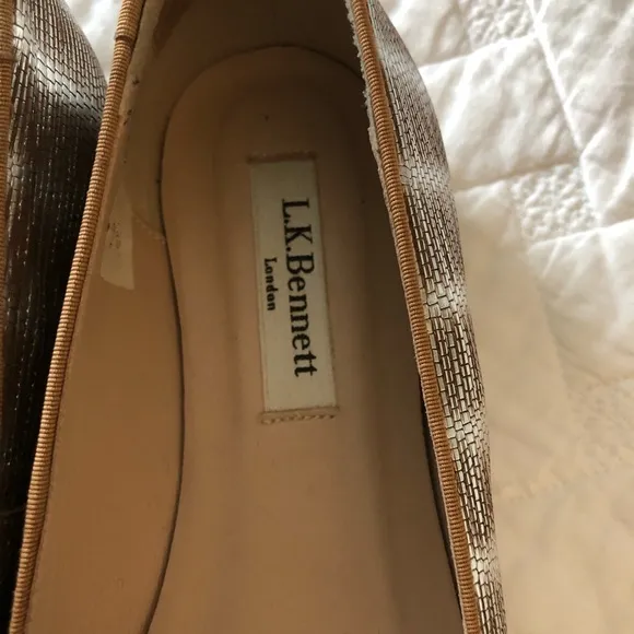 L.K. Bennett London - Princess of Wales Fav. Brand. leather loafers (like new)