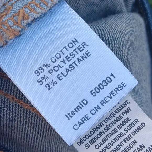 L.L. BEAN LADIES CLASSIC FIT 93% COTTON DENIM BLUE JEANS