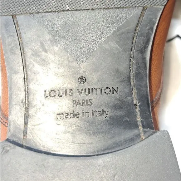Louis Vuitton Mens Leather Loafers Authentic in EUC