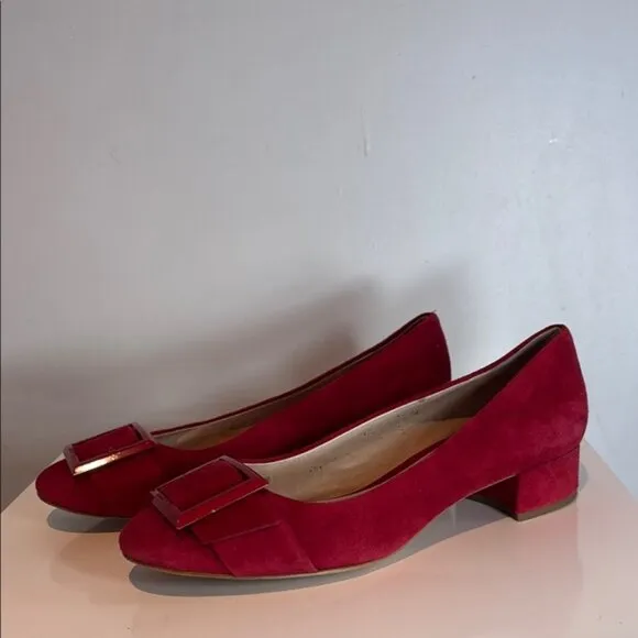 Louise et Cie Red Suede Brianna buckle pumps size 8.5