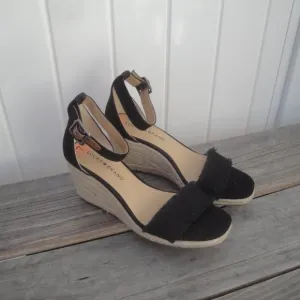 Lucky Brand Wedge Espadrilles Black with frayed edge Ankle Strap 7M