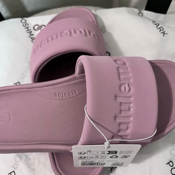 Lululemon NIB AUTHENTIC Women’s Rose Blush Restfeel Graphic Sandals