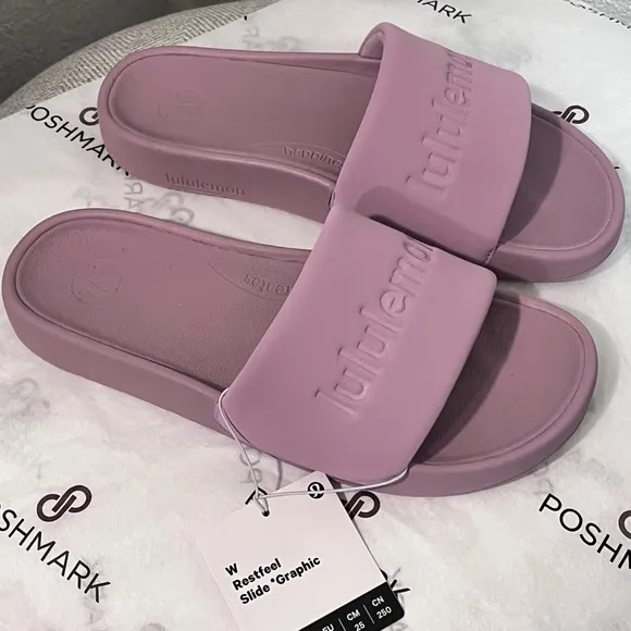 Lululemon NIB AUTHENTIC Women’s Rose Blush Restfeel Graphic Sandals