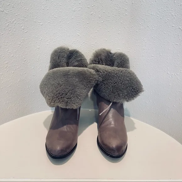 Luxe de Leon Templest  Fur Distressed Leather Ankle Boots Size 9.5 NWT