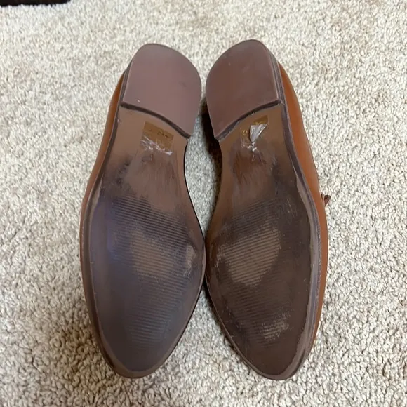 Madewell SZ 7, brown leather loafers .